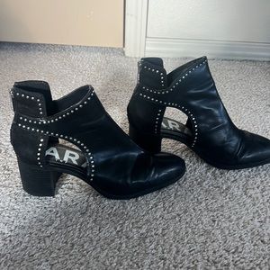 Zara heeled stuffed boots with side cut outs